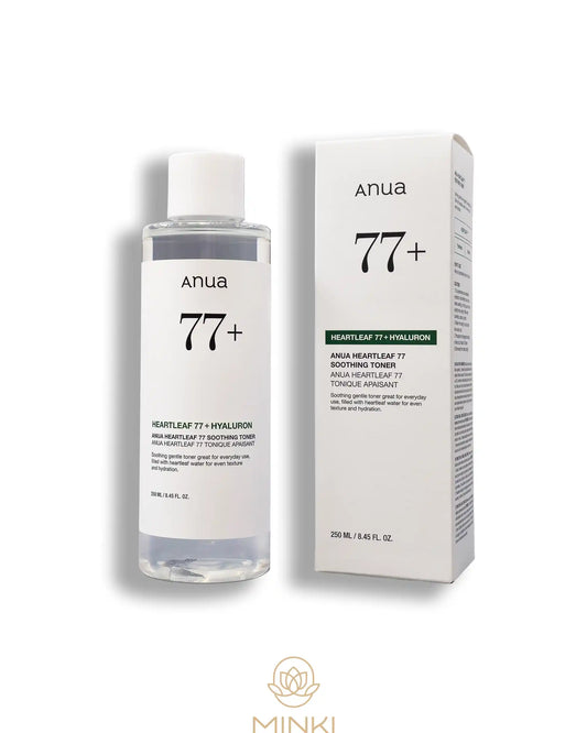 ANUA Heartleaf 77 % Toner en su envase junto a la caja original