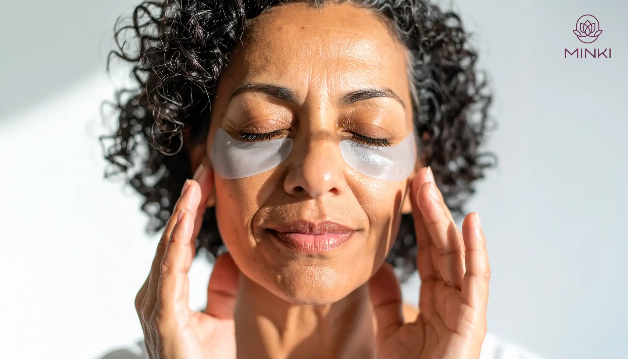 ¿Cómo eliminar bolsas en los ojos con cosmética coreana?